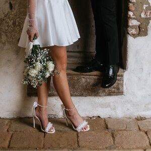 Pearl Bow Heels White